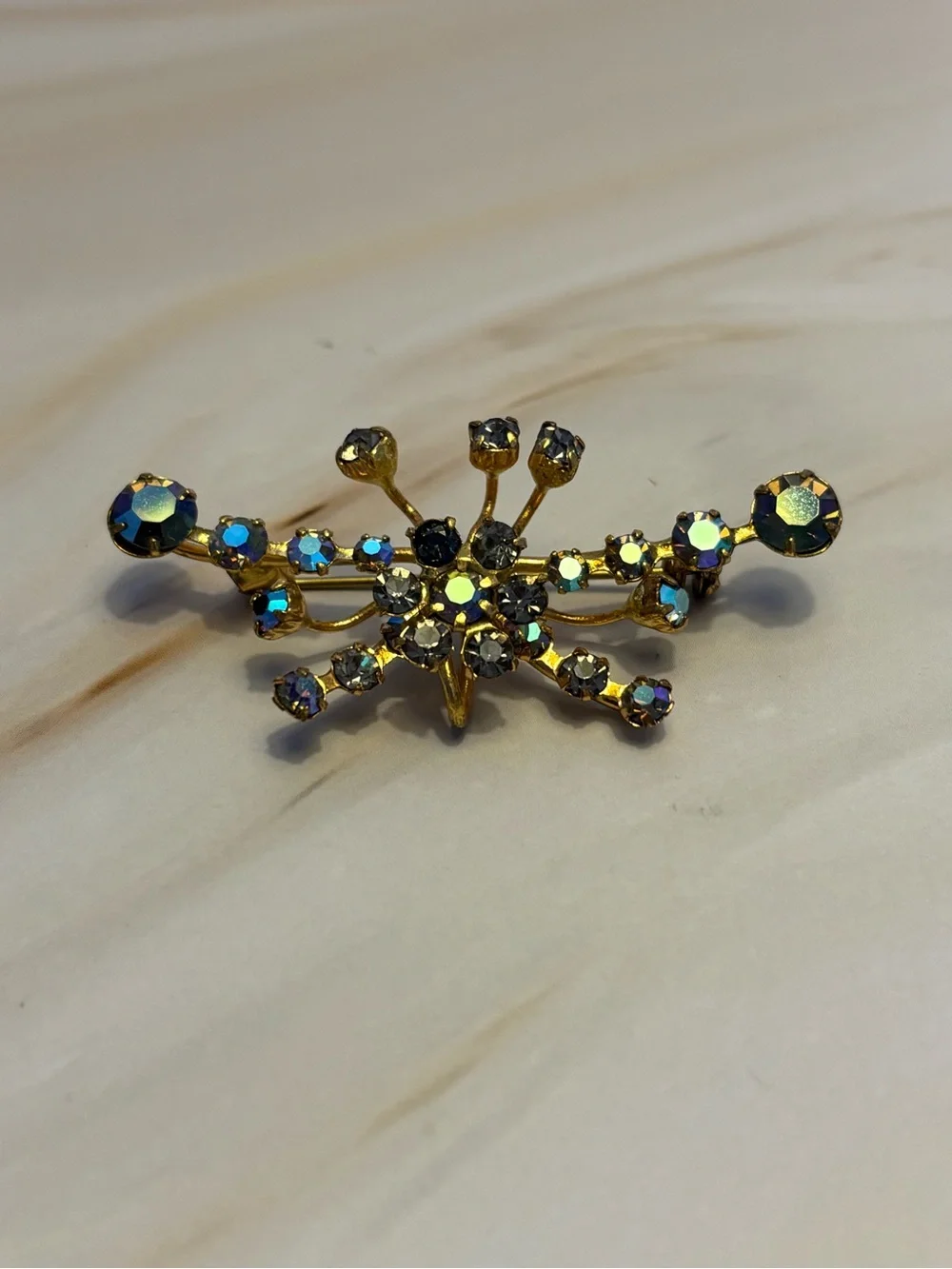Austria AB Crystal Star Burst Brooch/Pendant 2-3/16”